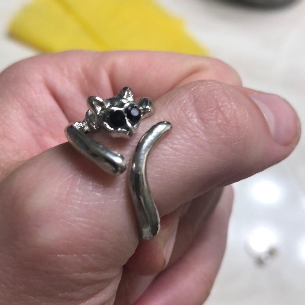 Silver cat wrap ring